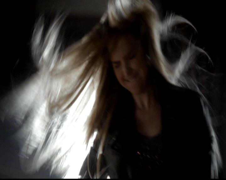 VampireDiariesWorld-dot-org_4x23Graduation0050.jpg