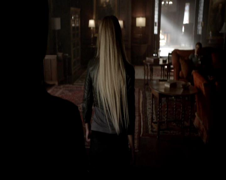 VampireDiariesWorld-dot-org_4x23Graduation0087.jpg