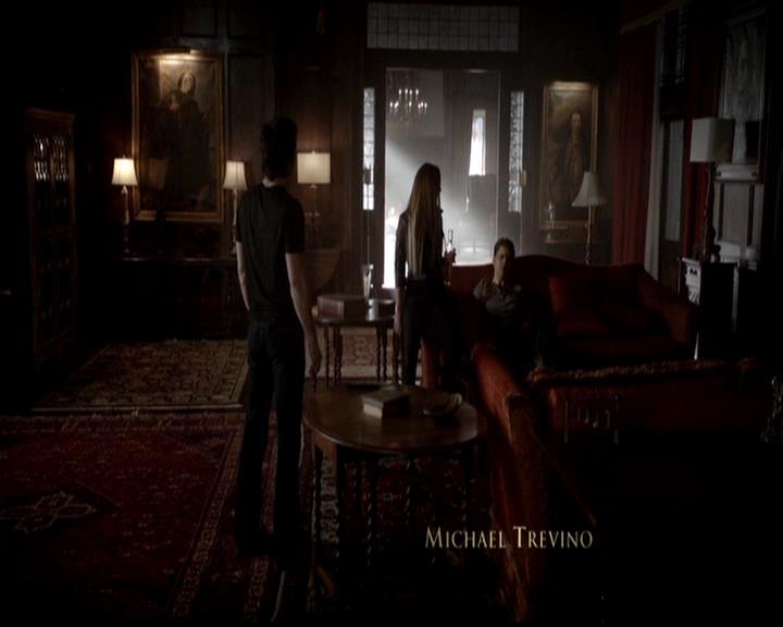 VampireDiariesWorld-dot-org_4x23Graduation0100.jpg