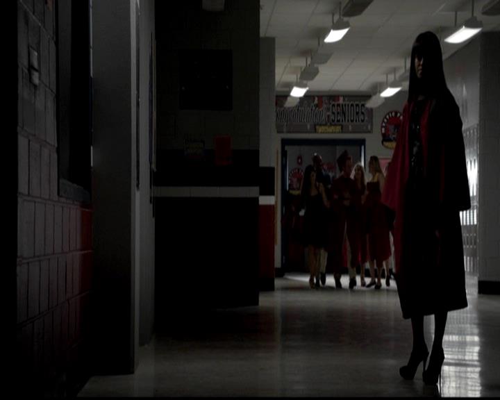 VampireDiariesWorld-dot-org_4x23Graduation0501.jpg