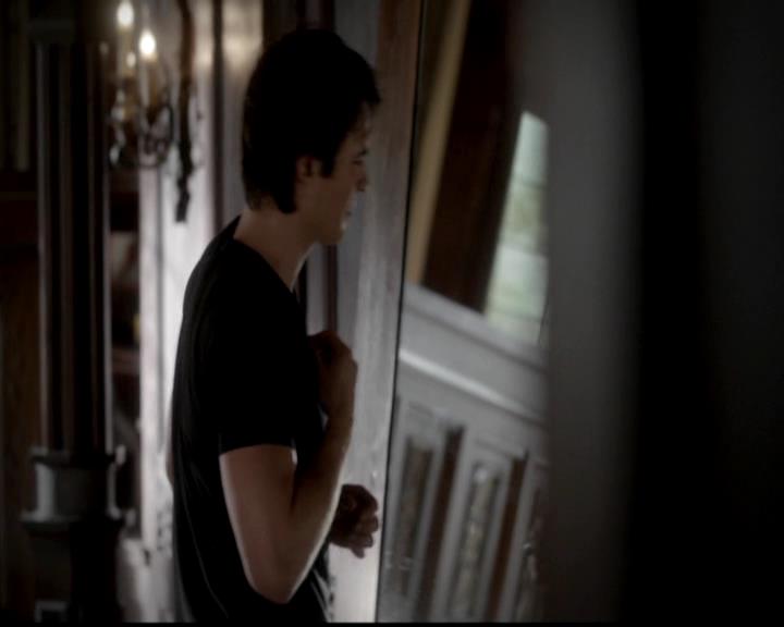 VampireDiariesWorld-dot-org_4x23Graduation0503.jpg