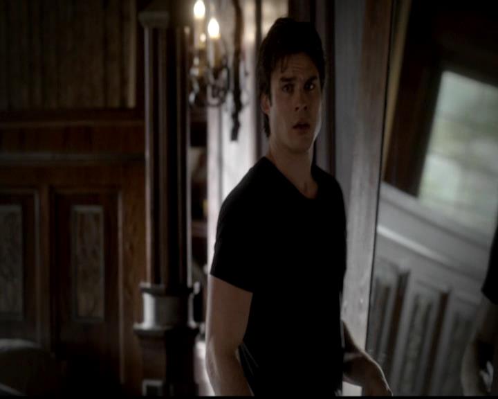 VampireDiariesWorld-dot-org_4x23Graduation0504.jpg