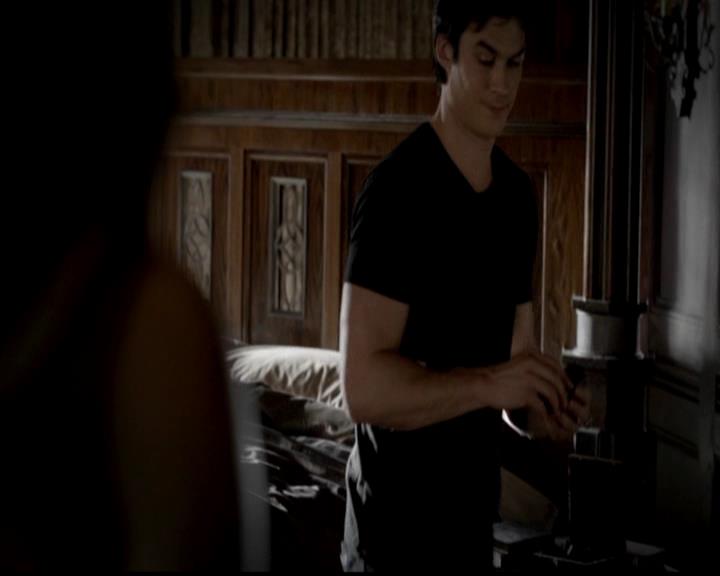 VampireDiariesWorld-dot-org_4x23Graduation0516.jpg
