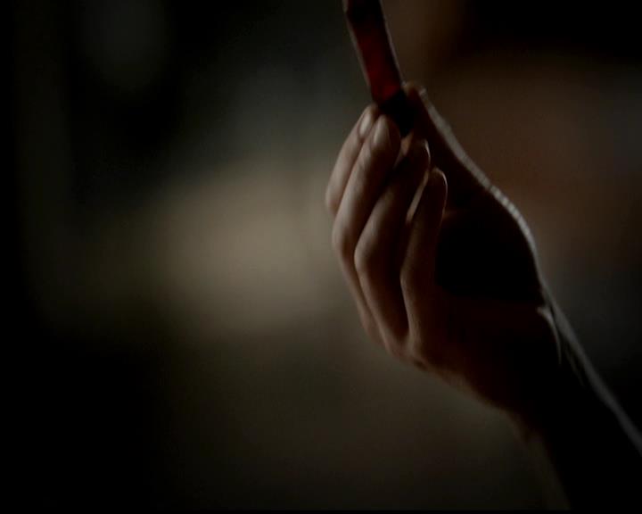 VampireDiariesWorld-dot-org_4x23Graduation0524.jpg