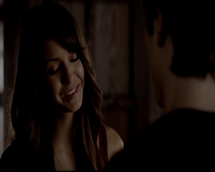 VampireDiariesWorld-dot-org_4x23Graduation0528.jpg