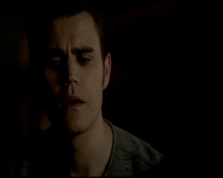 VampireDiariesWorld-dot-org_4x23Graduation0620.jpg