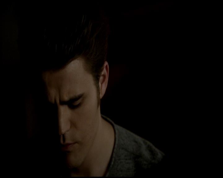 VampireDiariesWorld-dot-org_4x23Graduation0621.jpg