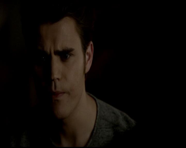 VampireDiariesWorld-dot-org_4x23Graduation0624.jpg