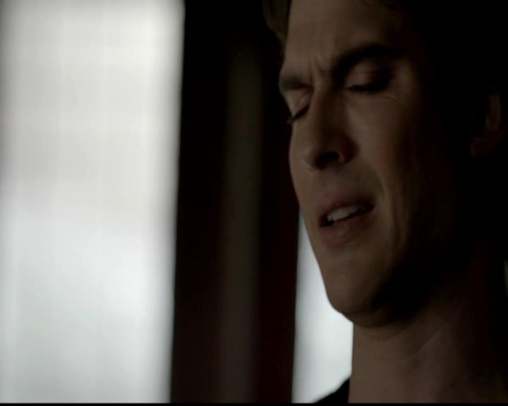 VampireDiariesWorld-dot-org_4x23Graduation0668.jpg