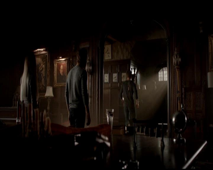 VampireDiariesWorld-dot-org_4x23Graduation0706.jpg