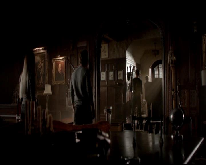 VampireDiariesWorld-dot-org_4x23Graduation0707.jpg
