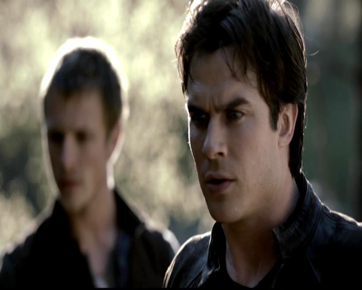 VampireDiariesWorld-dot-org_4x23Graduation0721.jpg