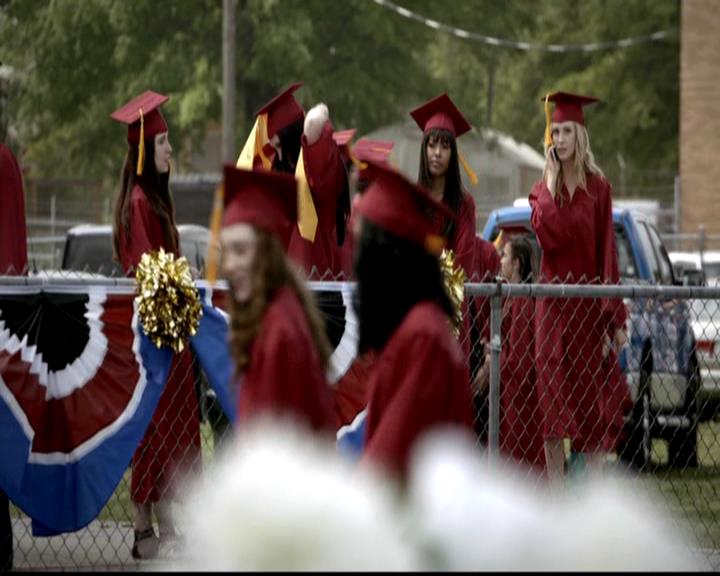 VampireDiariesWorld-dot-org_4x23Graduation0874.jpg