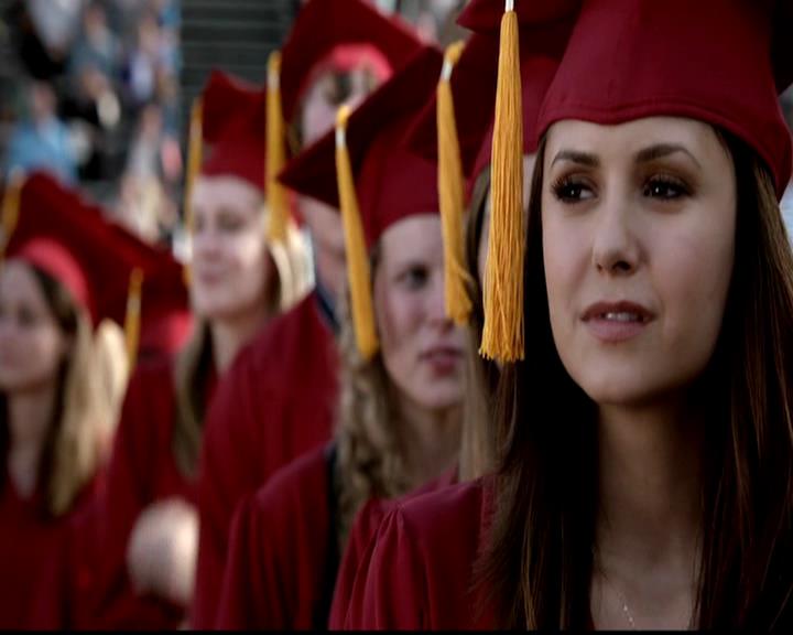 VampireDiariesWorld-dot-org_4x23Graduation0997.jpg