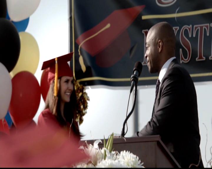 VampireDiariesWorld-dot-org_4x23Graduation1003.jpg