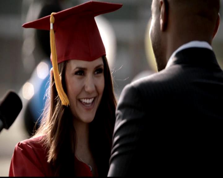 VampireDiariesWorld-dot-org_4x23Graduation1004.jpg