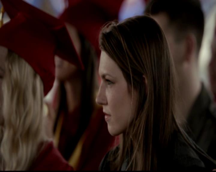 VampireDiariesWorld-dot-org_4x23Graduation1032.jpg