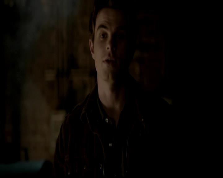 VampireDiariesWorld-dot-org_4x23Graduation1068.jpg