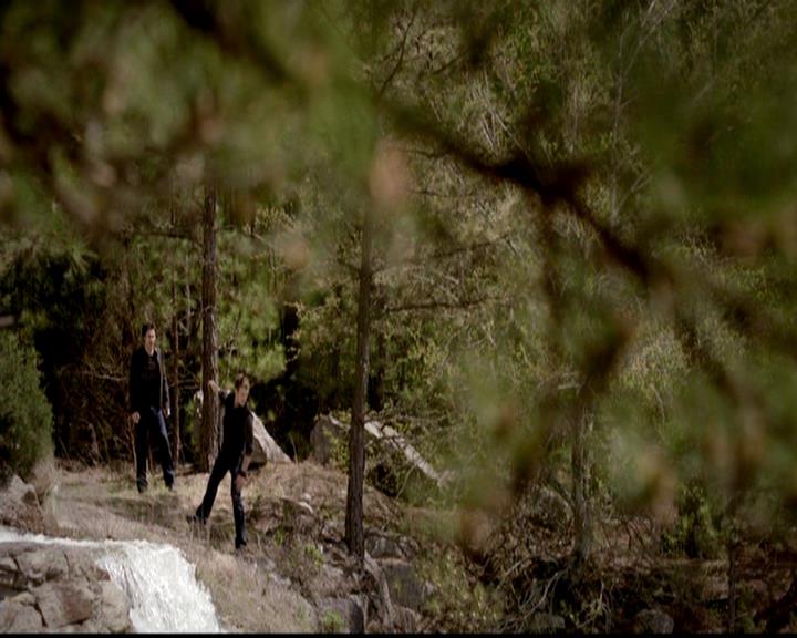 VampireDiariesWorld-dot-org_4x23Graduation1110.jpg VampireDiariesWorld-dot-org_4x23Graduation1110.jpg