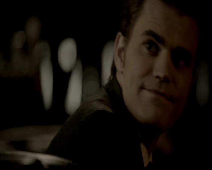 VampireDiariesWorld-dot-org_4x23Graduation1257.jpg
