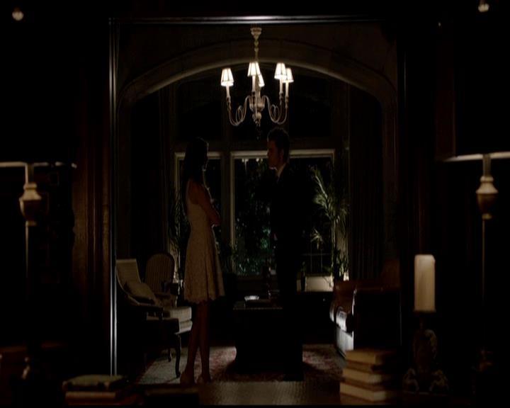 VampireDiariesWorld-dot-org_4x23Graduation1311.jpg