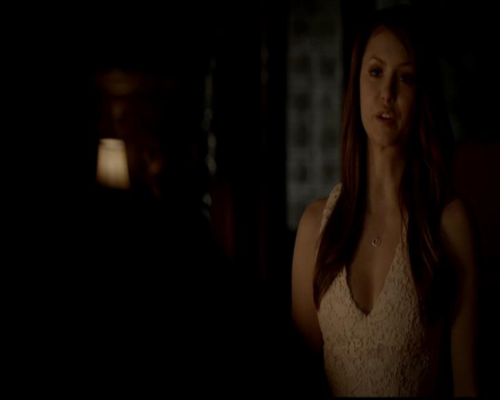 VampireDiariesWorld-dot-org_4x23Graduation1513.jpg