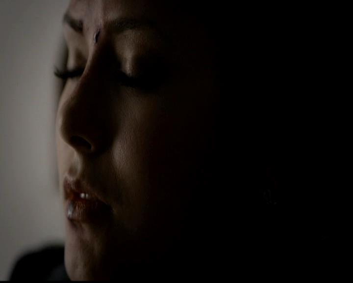VampireDiariesWorld-dot-org_4x23Graduation2096.jpg