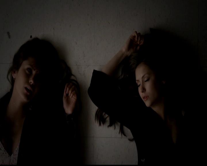 VampireDiariesWorld-dot-org_4x23Graduation2154.jpg
