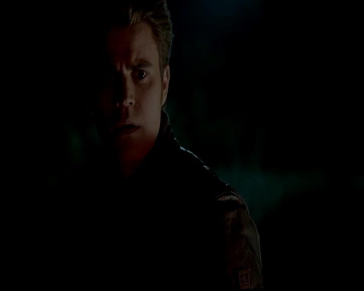 VampireDiariesWorld-dot-org_4x23Graduation2180.jpg