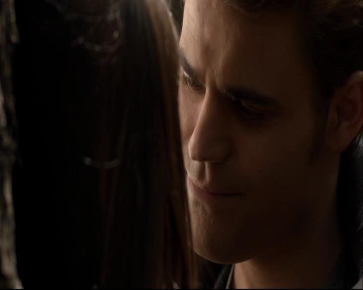 VampireDiariesWorld-dot-org_DeletedScene-4x04TheFive0122.jpg