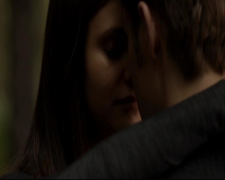 VampireDiariesWorld-dot-org_DeletedScene-4x04TheFive0123.jpg