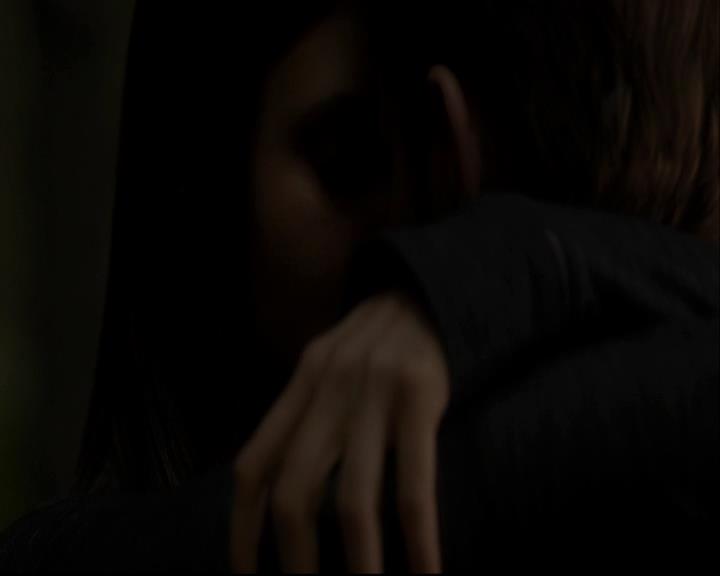 VampireDiariesWorld-dot-org_DeletedScene-4x04TheFive0124.jpg
