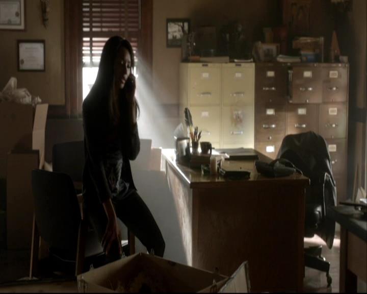 VampireDiariesWorld-dot-org_DeletedScenes-4x06WeAllGoALittleMadSometimes0014.jpg