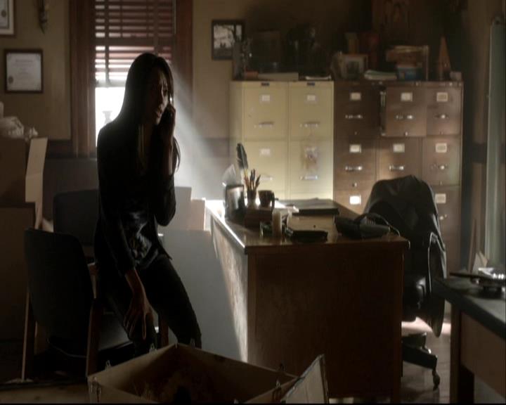VampireDiariesWorld-dot-org_DeletedScenes-4x06WeAllGoALittleMadSometimes0015.jpg