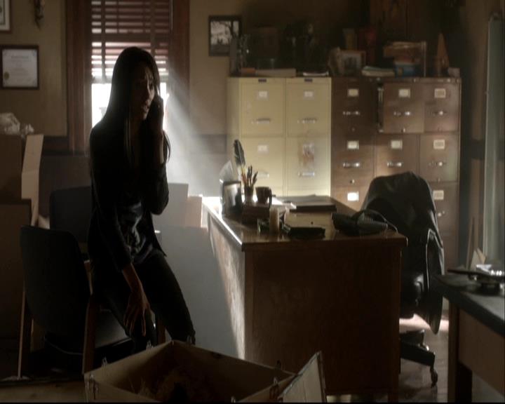 VampireDiariesWorld-dot-org_DeletedScenes-4x06WeAllGoALittleMadSometimes0017.jpg