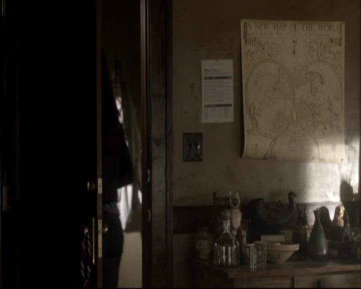 VampireDiariesWorld-dot-org_DeletedScenes-4x06WeAllGoALittleMadSometimes0078.jpg