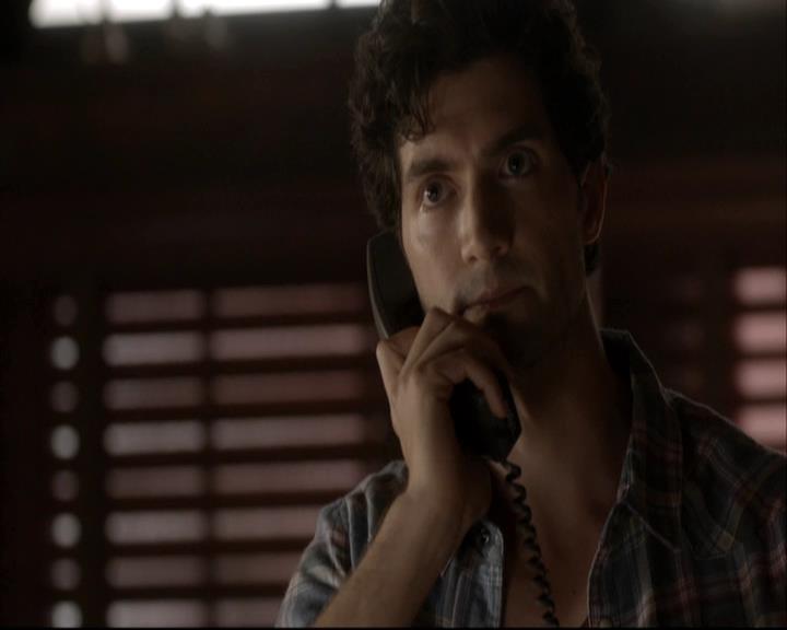 VampireDiariesWorld-dot-org_DeletedScenes-4x06WeAllGoALittleMadSometimes0096.jpg