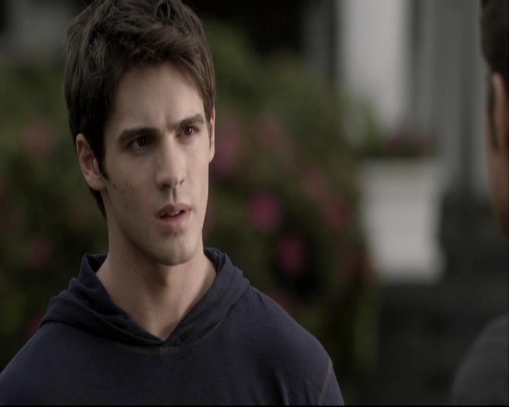 VampireDiariesWorld-dot-org_DeletedScenes-4x06WeAllGoALittleMadSometimes0150.jpg