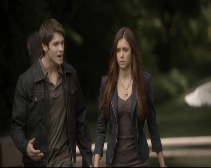 VampireDiariesWorld-dot-org_DeletedScenes-4x07MyBrothersKeeper0007.jpg