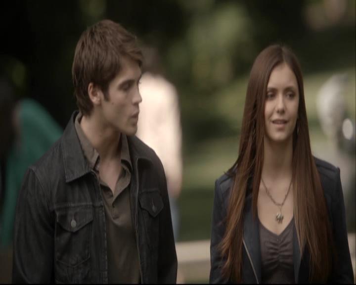VampireDiariesWorld-dot-org_DeletedScenes-4x07MyBrothersKeeper0012.jpg