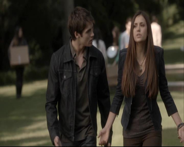 VampireDiariesWorld-dot-org_DeletedScenes-4x07MyBrothersKeeper0013.jpg