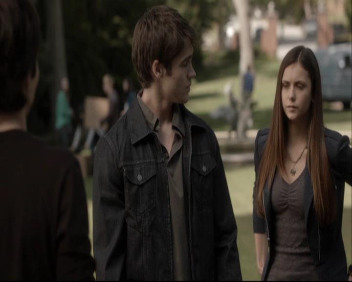 VampireDiariesWorld-dot-org_DeletedScenes-4x07MyBrothersKeeper0037.jpg