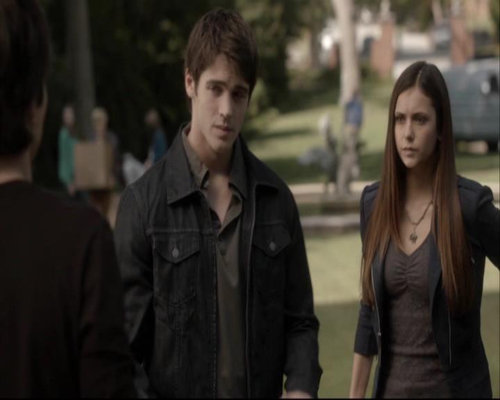 VampireDiariesWorld-dot-org_DeletedScenes-4x07MyBrothersKeeper0038.jpg