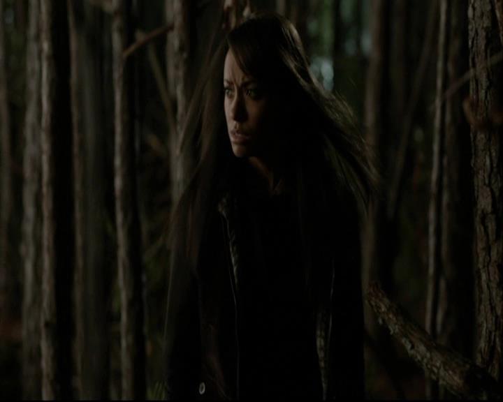 VampireDiariesWorld-dot-org_DeletedScenes-4x13IntoTheWild0087.jpg