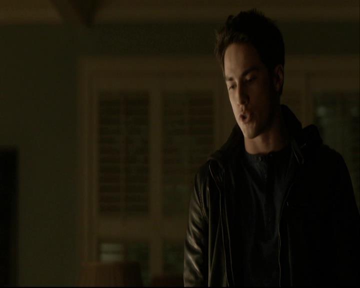 VampireDiariesWorld-dot-org_DeletedScenes-4x14DownTheRabbitHole0015.jpg