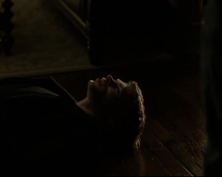 VampireDiariesWorld-dot-org_DeletedScenes-4x14DownTheRabbitHole0017.jpg