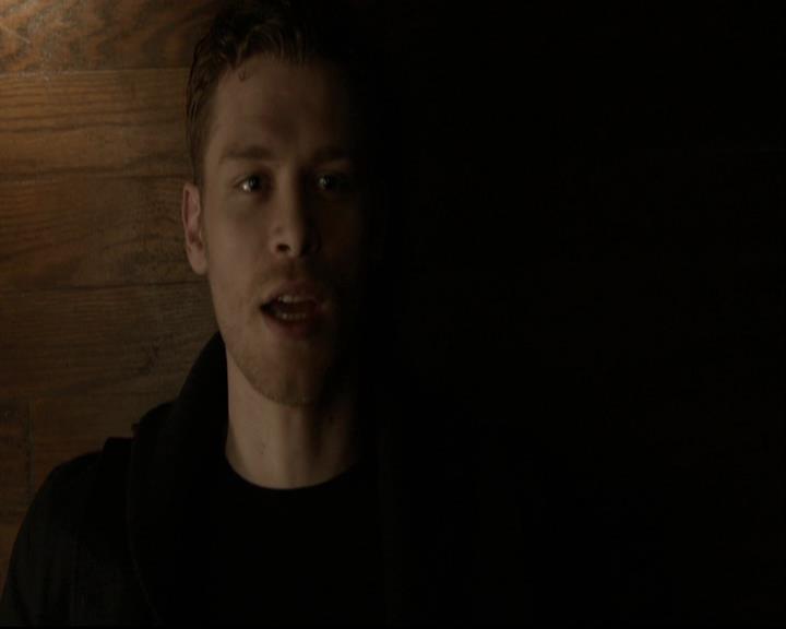 VampireDiariesWorld-dot-org_DeletedScenes-4x14DownTheRabbitHole0036.jpg