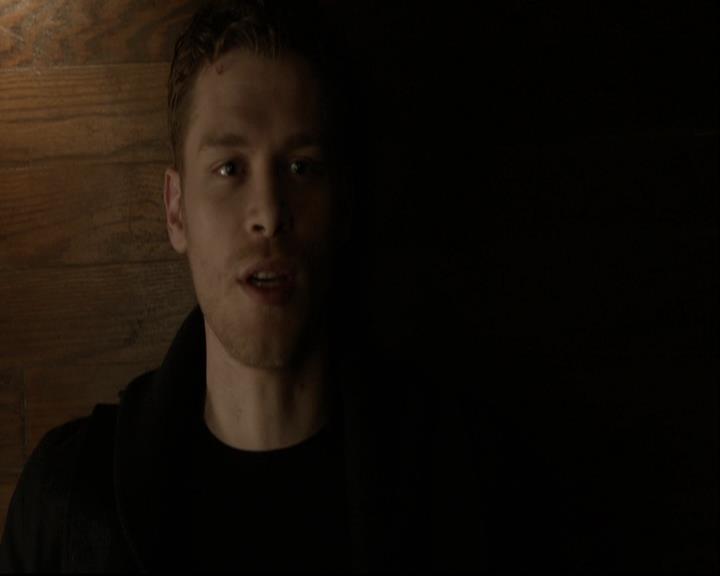 VampireDiariesWorld-dot-org_DeletedScenes-4x14DownTheRabbitHole0037.jpg