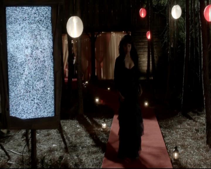 VampireDiariesWorld-dot-org_DeletedScenes-4x19PicturesOfYou0088.jpg