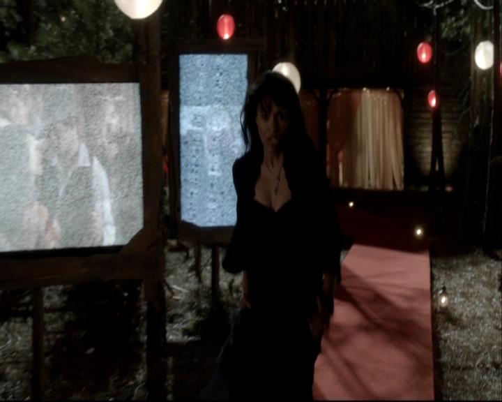 VampireDiariesWorld-dot-org_DeletedScenes-4x19PicturesOfYou0090.jpg VampireDiariesWorld-dot-org_DeletedScenes-4x19PicturesOfYou0090.jpg